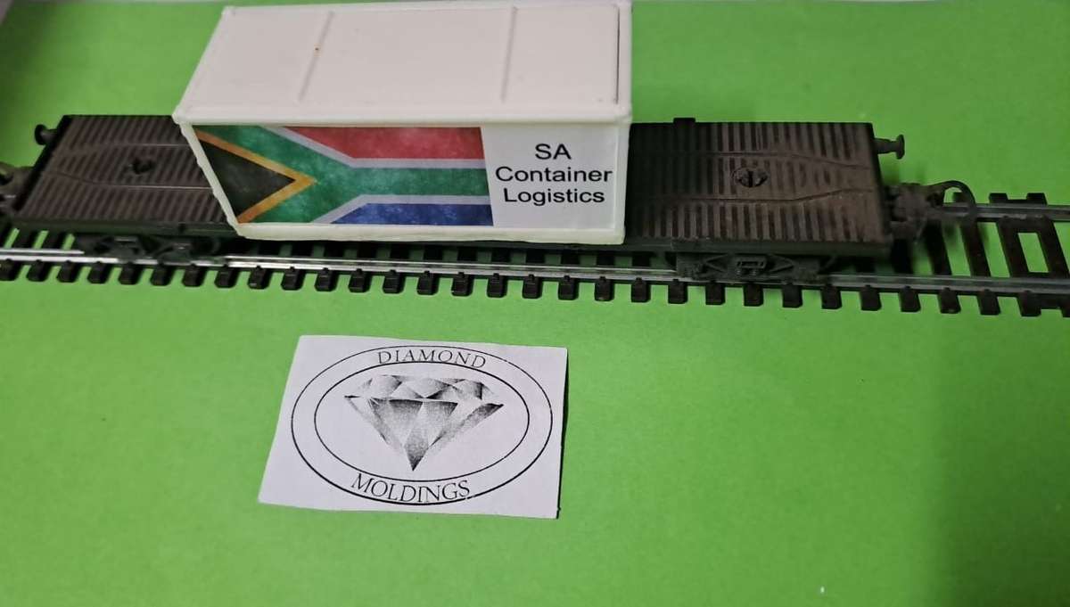 Model Trains H0 1/87 - Scale - Container SA Container Logistics - 68mm x 27mm x 29mm