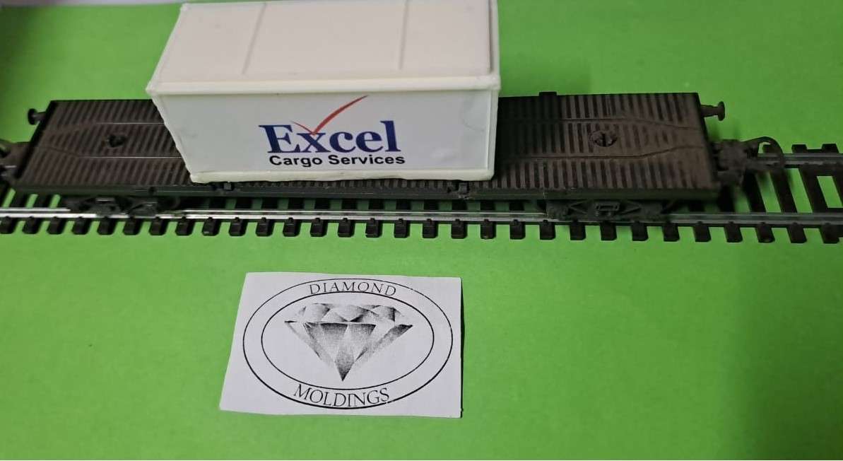 Model Trains H0 1/87 - Scale - Container Excel Cargo Services - 68mm x 27mm x 29mm