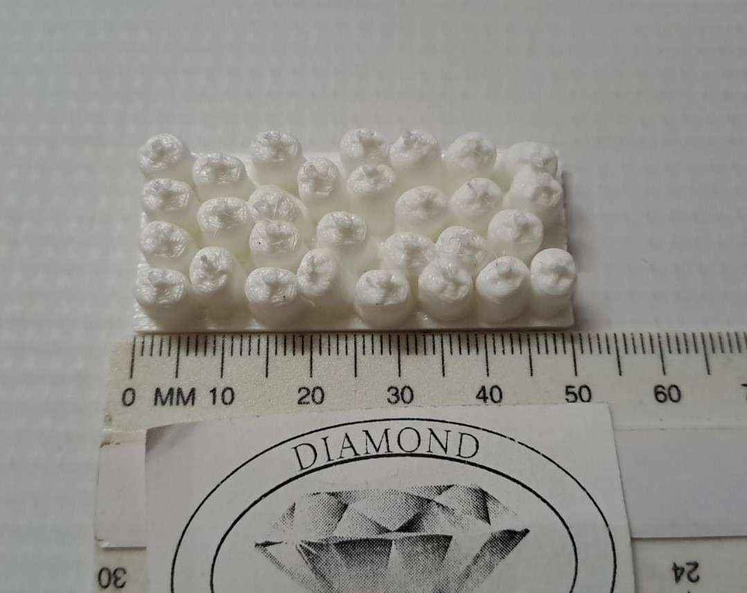 Model Trains 1:87 HO - Flour bags x29 on pallet - 76mm x 27mm x 18mm