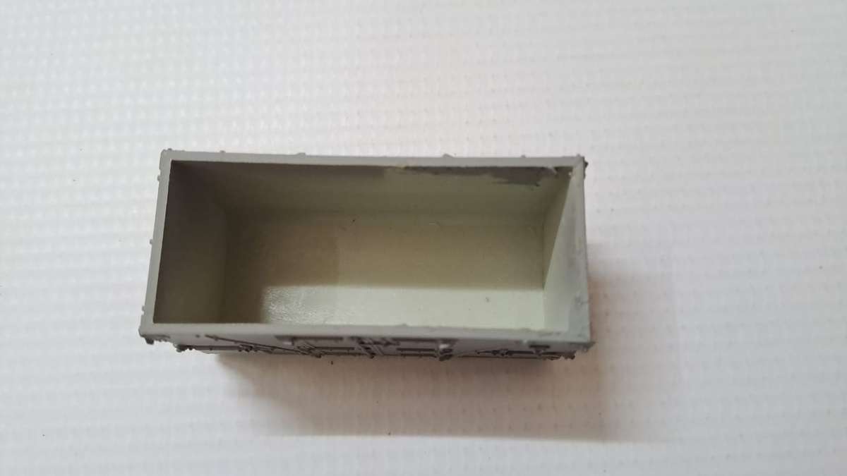 Model Trains HO-Scale 1 x Container load gray.