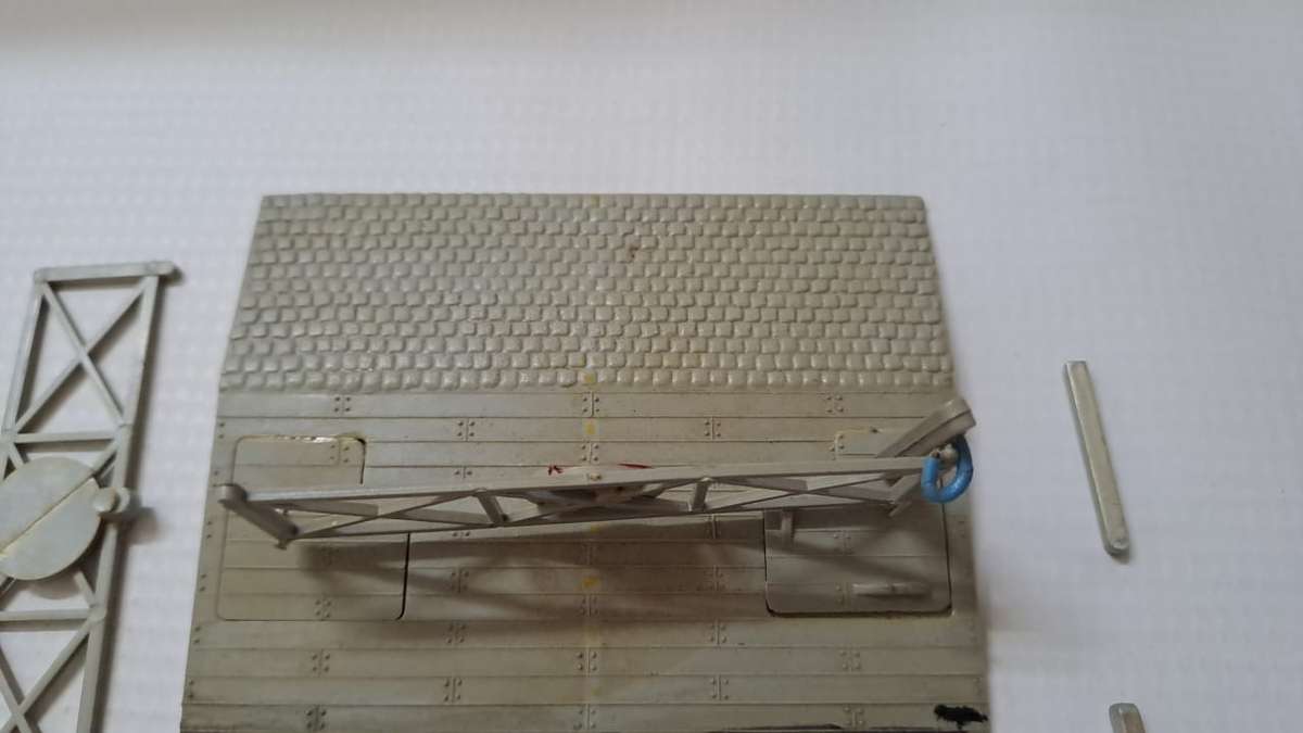 Model Trains HO-Scale 1 x Bag with Railway Crossings, as is. Selling as scrap.