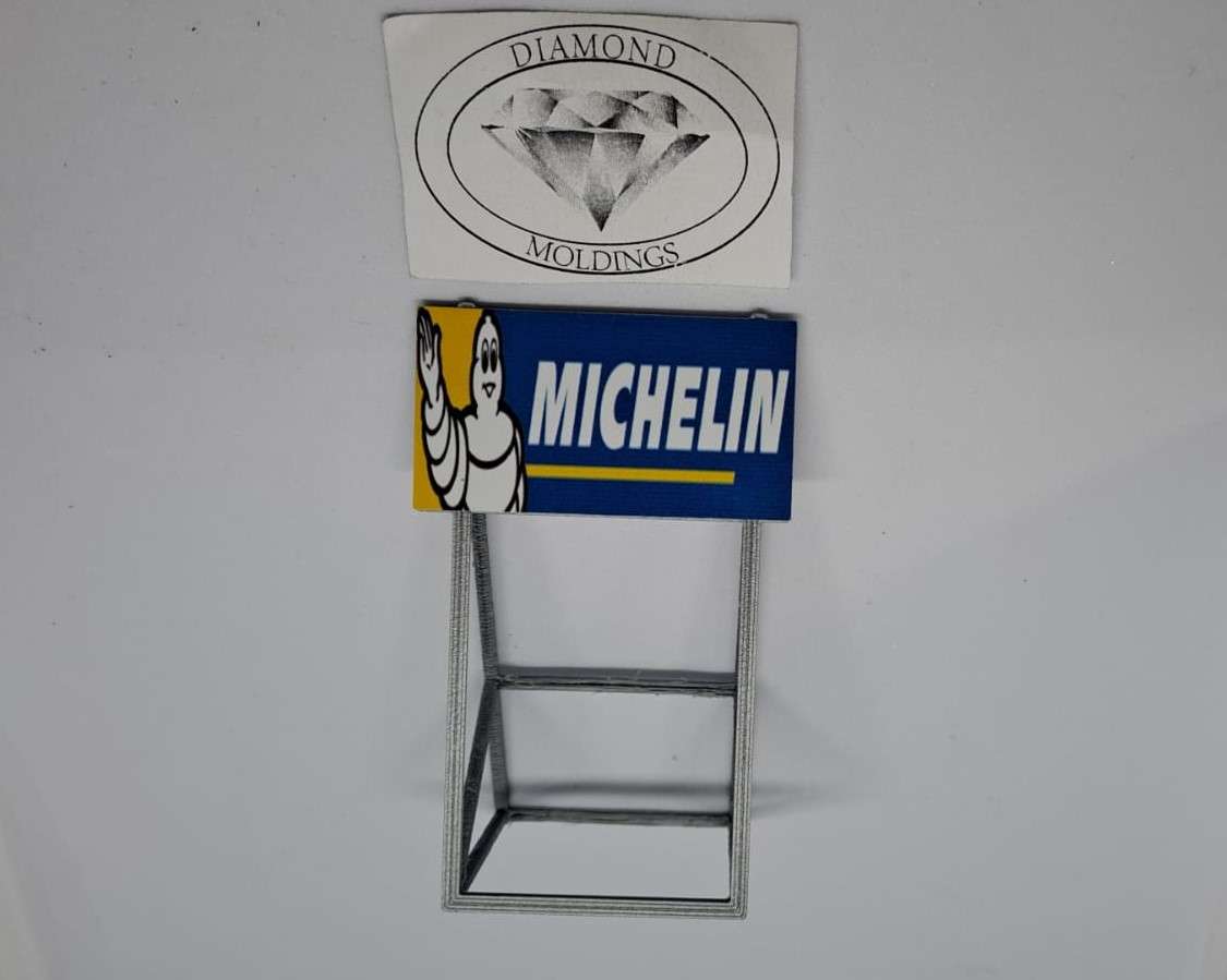 Model Trains HO 1 x Billboard 1980 + Michelin Tyres (Blue) - 50mm x 41mm x 82mm