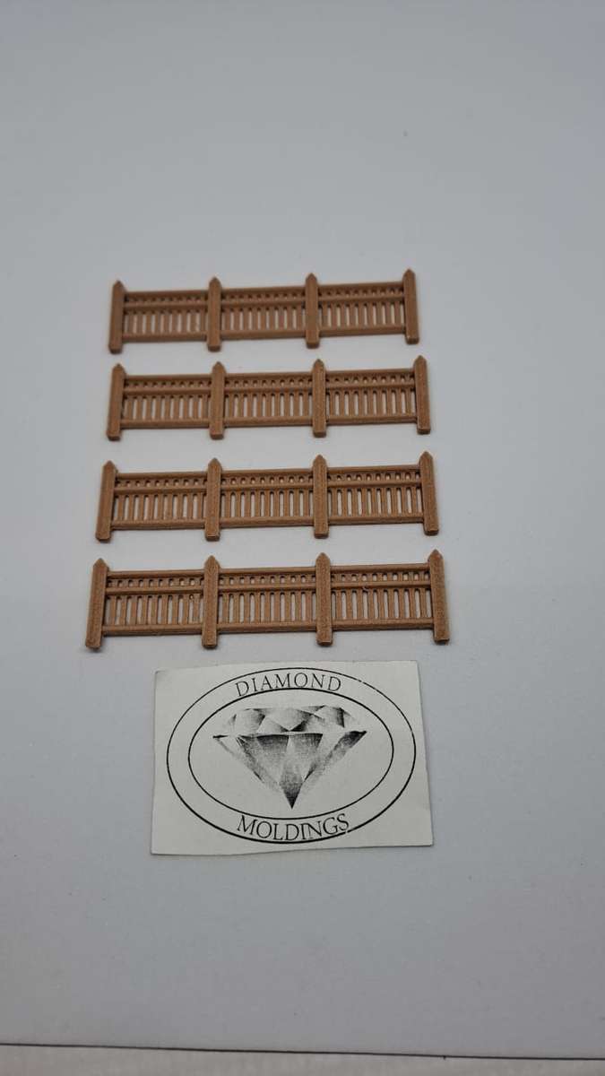 Model Trains HO 1 x Fence looks like wood (Pack of 4) - 70mm x 28mm x 3mm