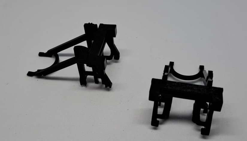 Model Trains HO-Scale 2 x Buffers (plastic).