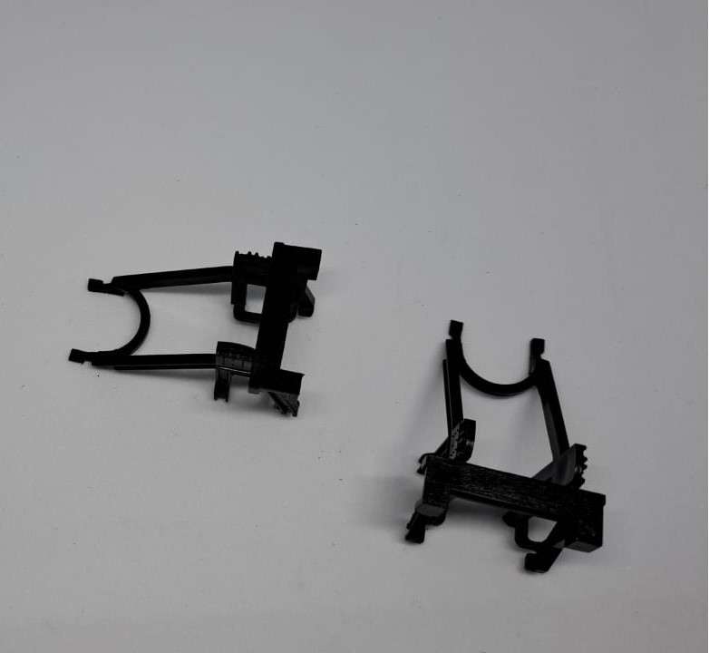 Model Trains HO-Scale 2 x Buffers (plastic).
