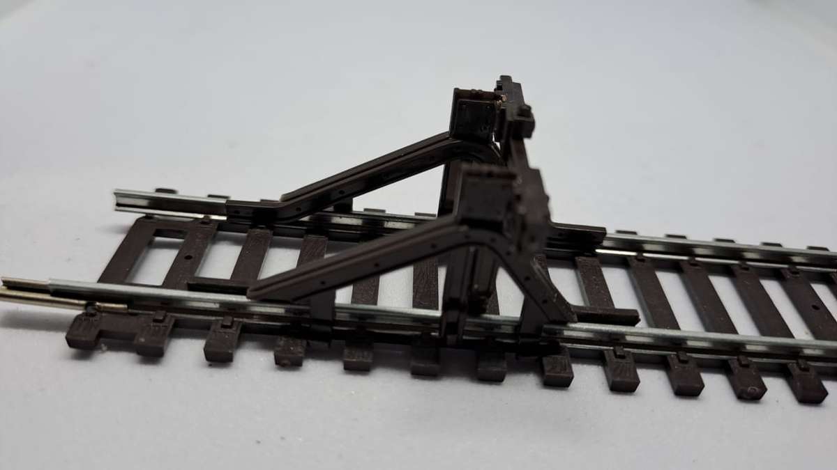 Model Trains H0-Scale 1 x Buffer (plastic).