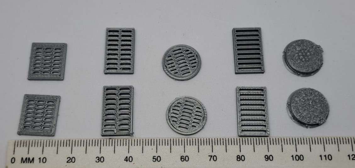 Model Trains 1:87 HO - Drain covers & manhole covers (x10) - Various