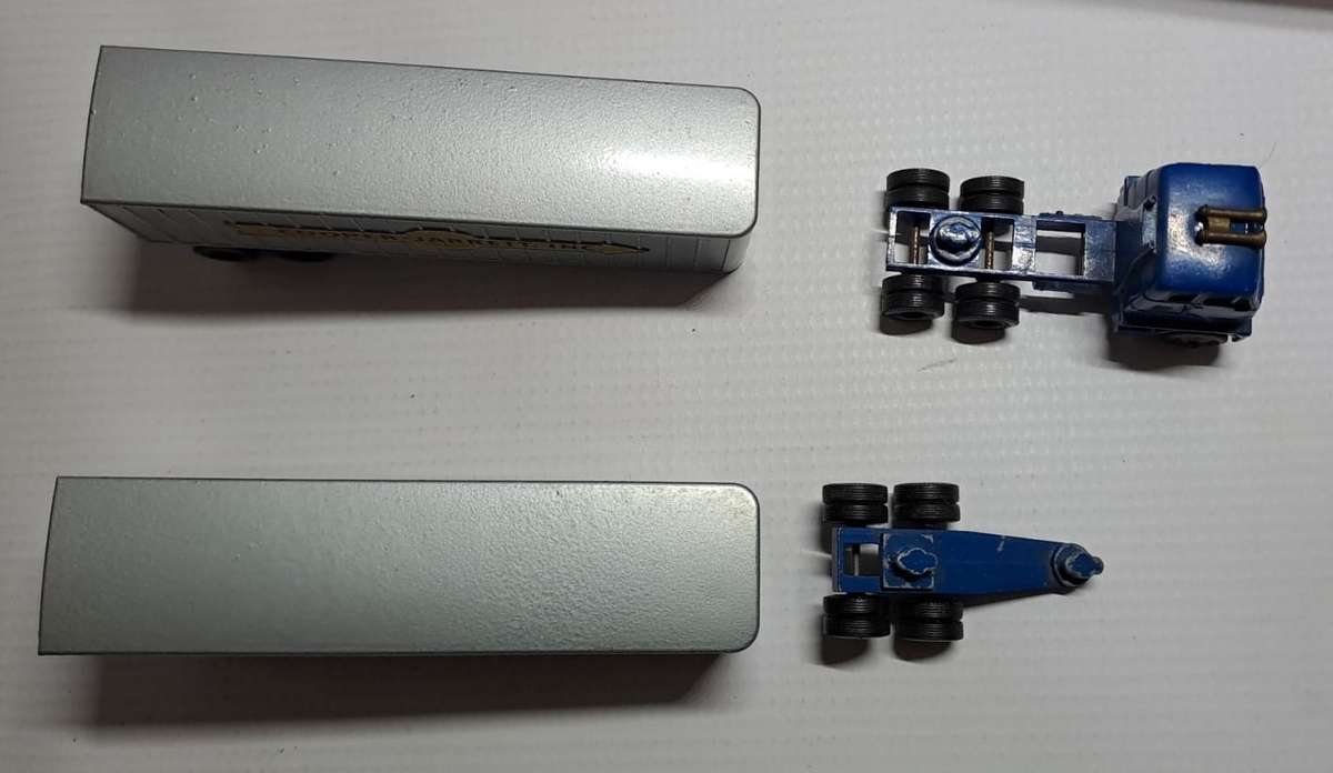 Model Trains/Track HO 1 x Die-Cast Lesney "Hendrickson" Tractor. Major Pack N0.9