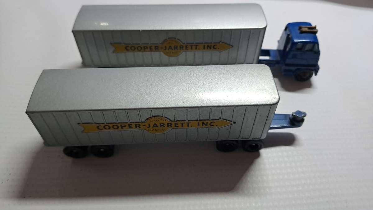 Model Trains/Track HO 1 x Die-Cast Lesney "Hendrickson" Tractor. Major Pack N0.9