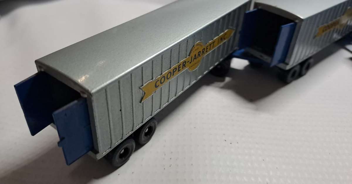 Model Trains/Track HO 1 x Die-Cast Lesney "Hendrickson" Tractor. Major Pack N0.9