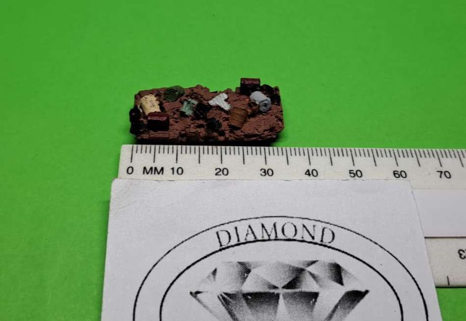 Model Trains N Scale - Mineral Load - Minerals (x1) Scrap Metal - 35mm x 17mm x 5mm