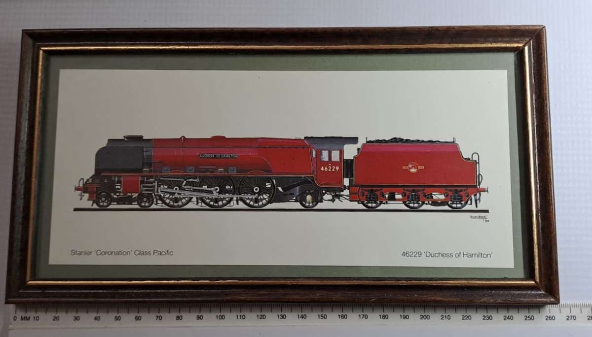 Framed Steam Loco Pic - Stanier "Coronation" Class Pacific "Duchess of Hamilton". 258 x 135 x 11mm.