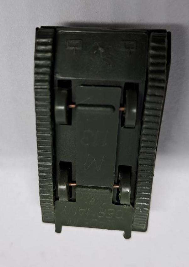 Model Trains/Army HO/1:72 - 1 x Tank