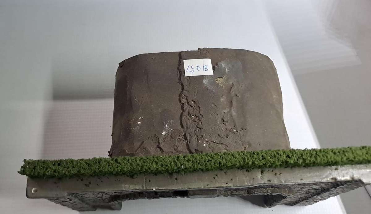 Model Trains HO Scale - 1 x Double Train tunnel Entrance (Solid casting). 225mm x 110mm x 135mm.