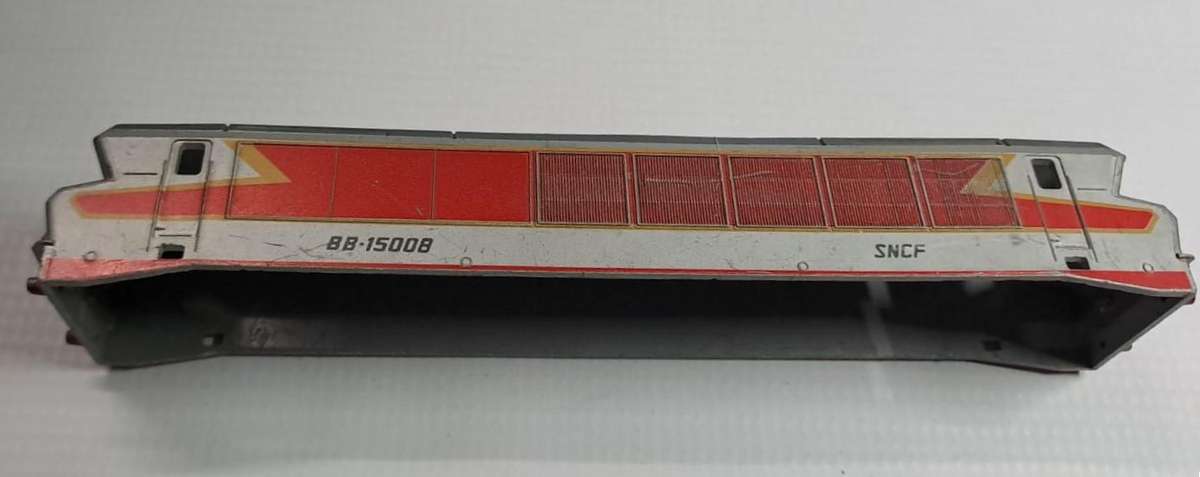 Model Trains HO 1 x SNCF empty shell only. Selling as scrap.