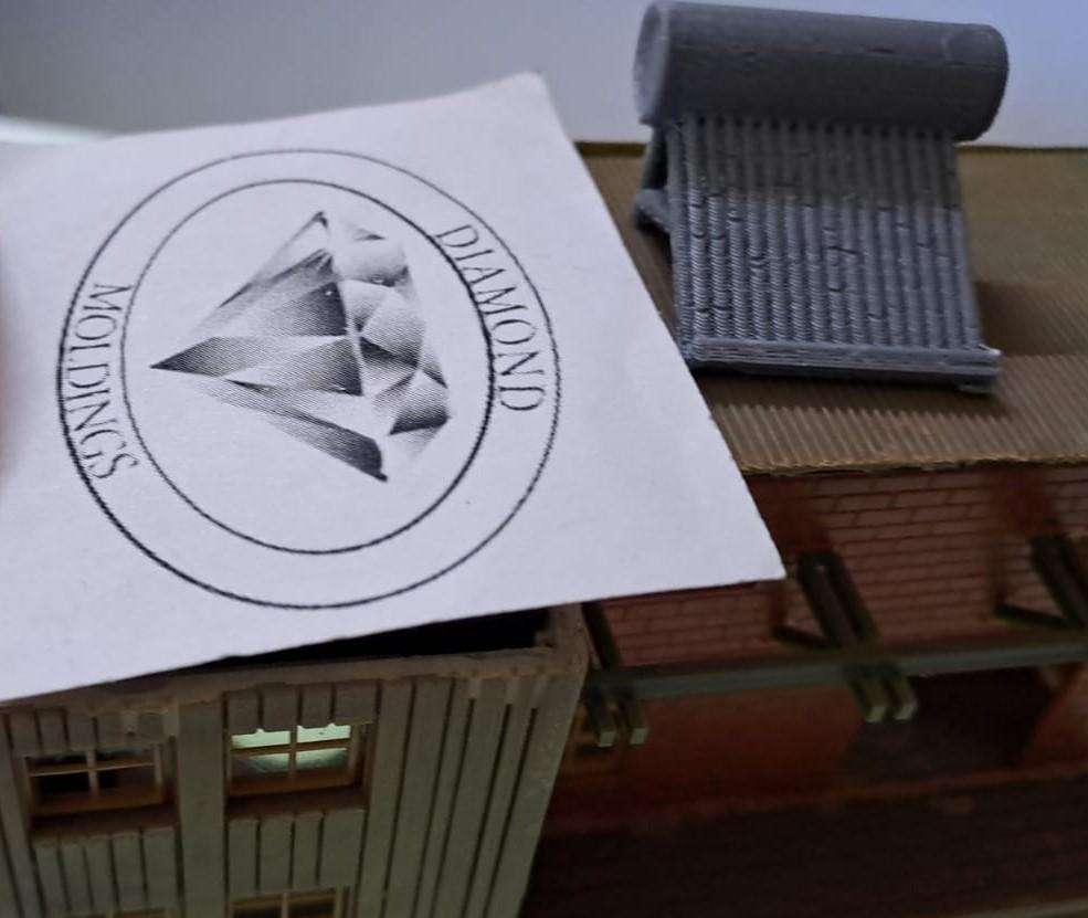 Model Trains HO - 1 x Solar Geyser Flat Roof - 25mm x 30mm x 22mm