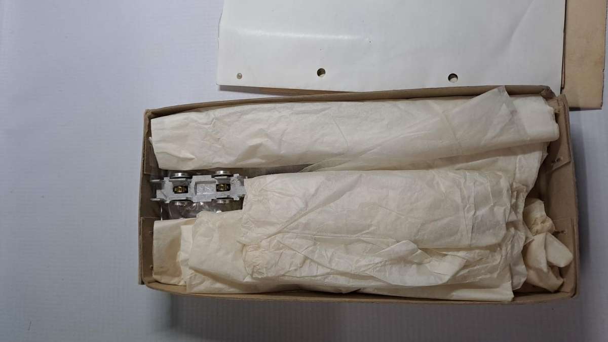 Model Trains OO 1 x BEC Tram Kit - Balcony Top car. All metal kit. Selling as per pictures.