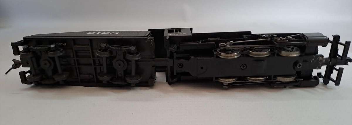 Model Trains HO 1 x Bachmann Steam Loco 0-6-0, with metal wheels & Kadee coupler.