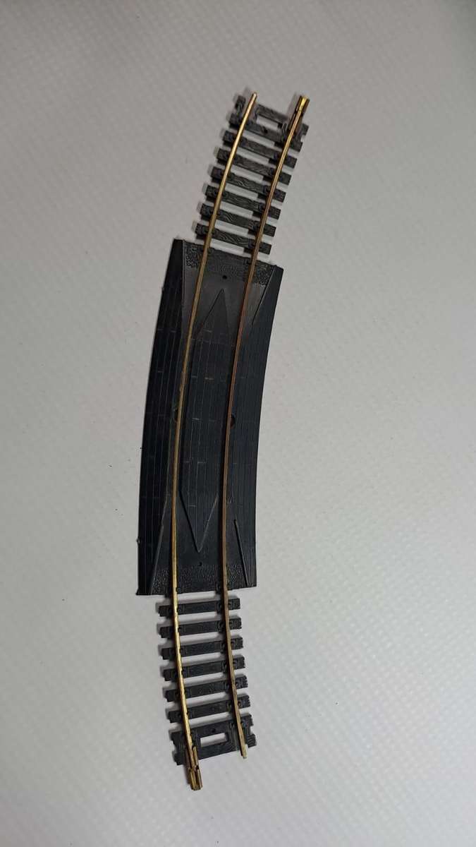 Model Trains H0-Scale - 1 x Re-railer curved.