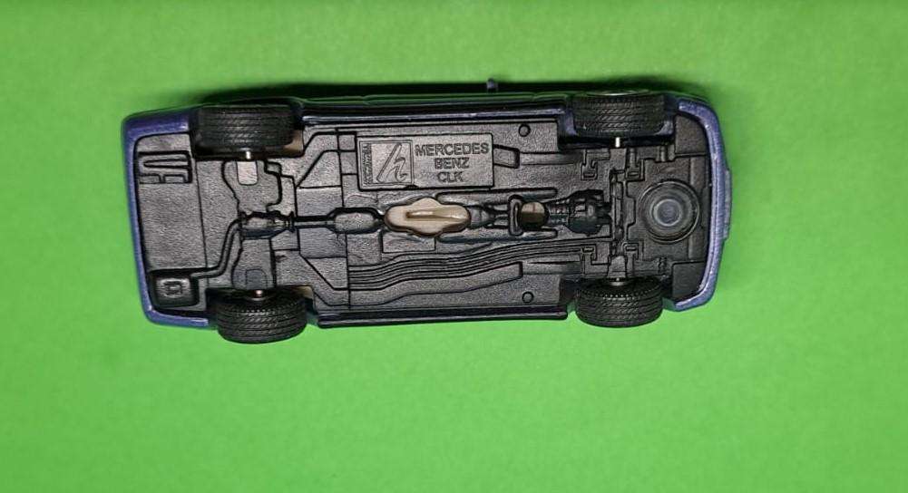 Model Trains OO-Scale 1/72 - 1 x Mercedes-Benz CLK.