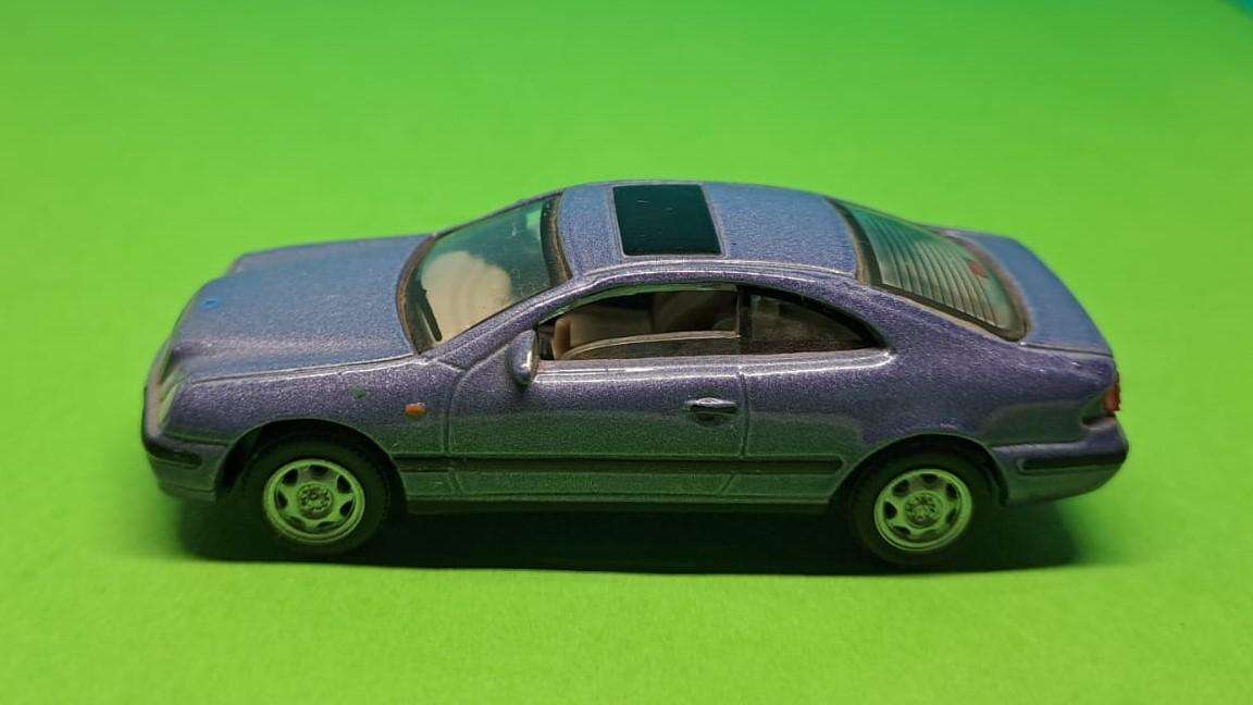 Model Trains OO-Scale 1/72 - 1 x Mercedes-Benz CLK.