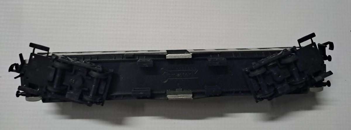 Model Trains HO 1 x Kitmaster - German Coach Type B4 - Build Kit. (See Pictures)