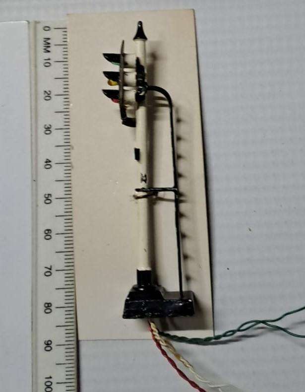 Model Trains HO 1 x Signal (green/yellow/red)