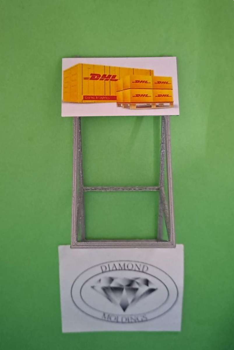 Model Trains HO 1 x 1990 + DHL - 50mm x 41mm x 82mm