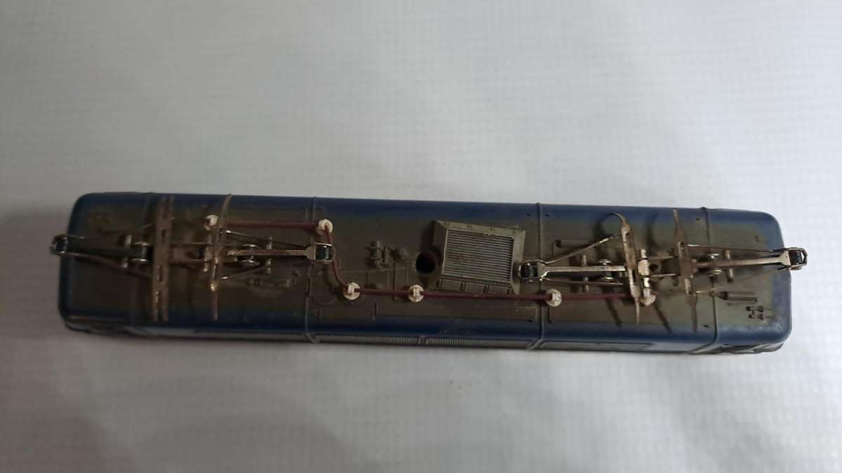 Model Trains HO 1 x DB Body only. Selling as scrap.