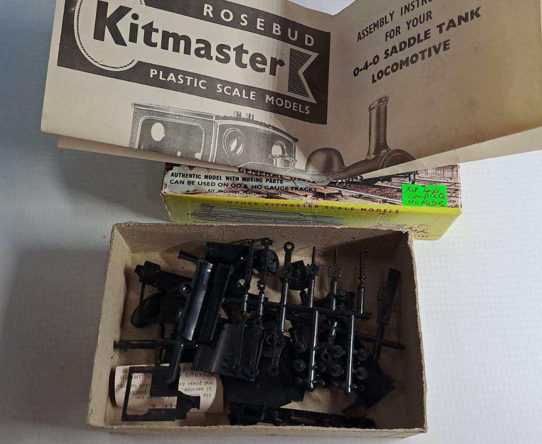 Model Trains HO/OO 1 x Kitmaster - Saddle Tank Loco Const. Kit. (Plastic, see Pic's) (Not motorized)