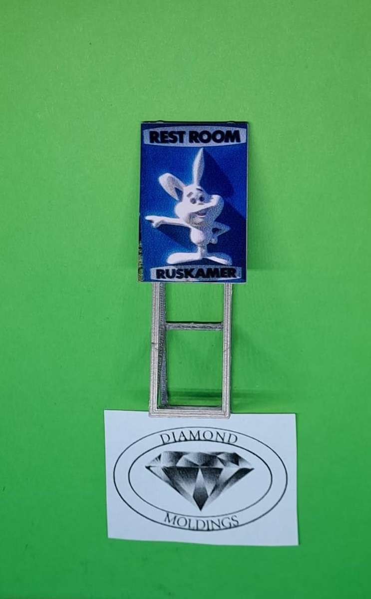 Model Trains HO 1 x Billboard 1974 + Caltex Restroom - 30mm x 41mm x 82mm