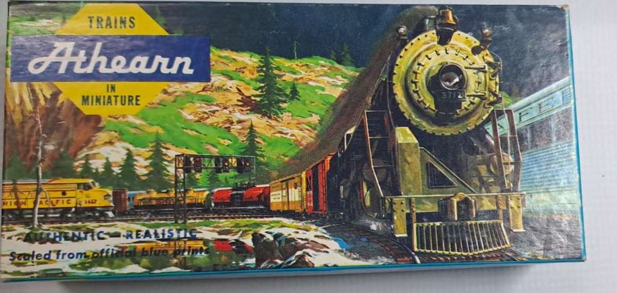 Model Trains HO 1 x 42' Chemical Tank Car, plastic wheels & Horn hook couplers.