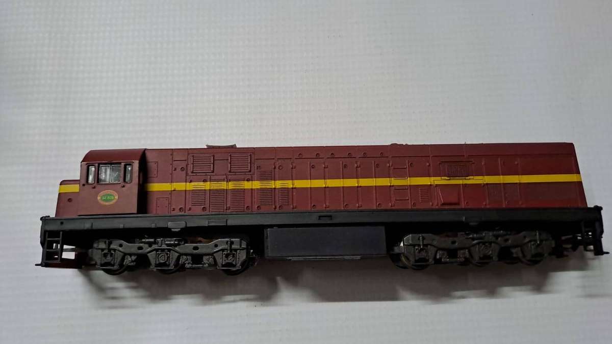 Model Trains H0-Scale 1 x SAR Class 34-509 Diesel Loco, DCC - Sapphire Decoder, Pre-owned, Unboxed