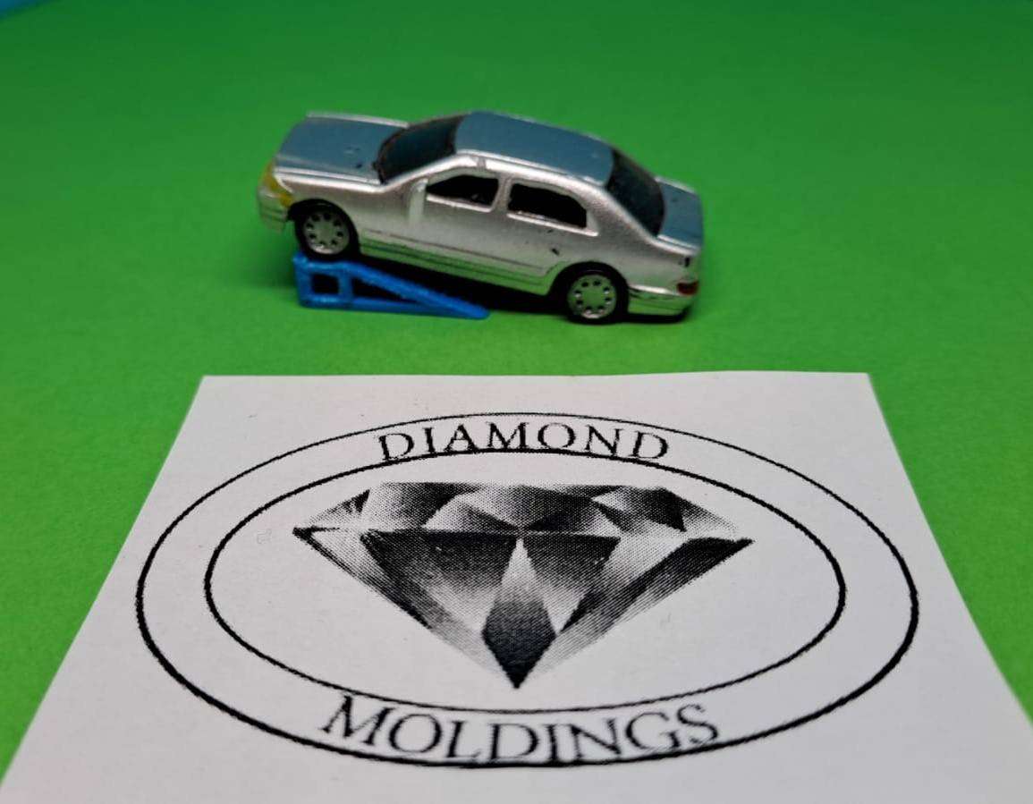 Model Trains 1/87 H0 - Ramps with grid for Cars (x2, Blue) Car not included. 19mm x 5mm x 5mm