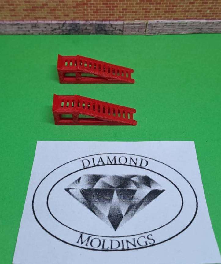 Model Trains 1/64 OO - Ramps for Cars (x2, Red)