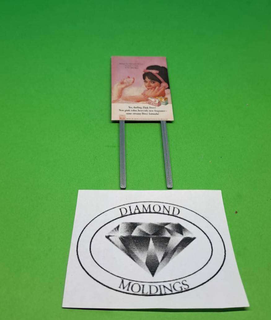 Model Trains HO 1 x Billboard - 1960 + Dove Soap - 30mm x 3mm x 82mm (New board)