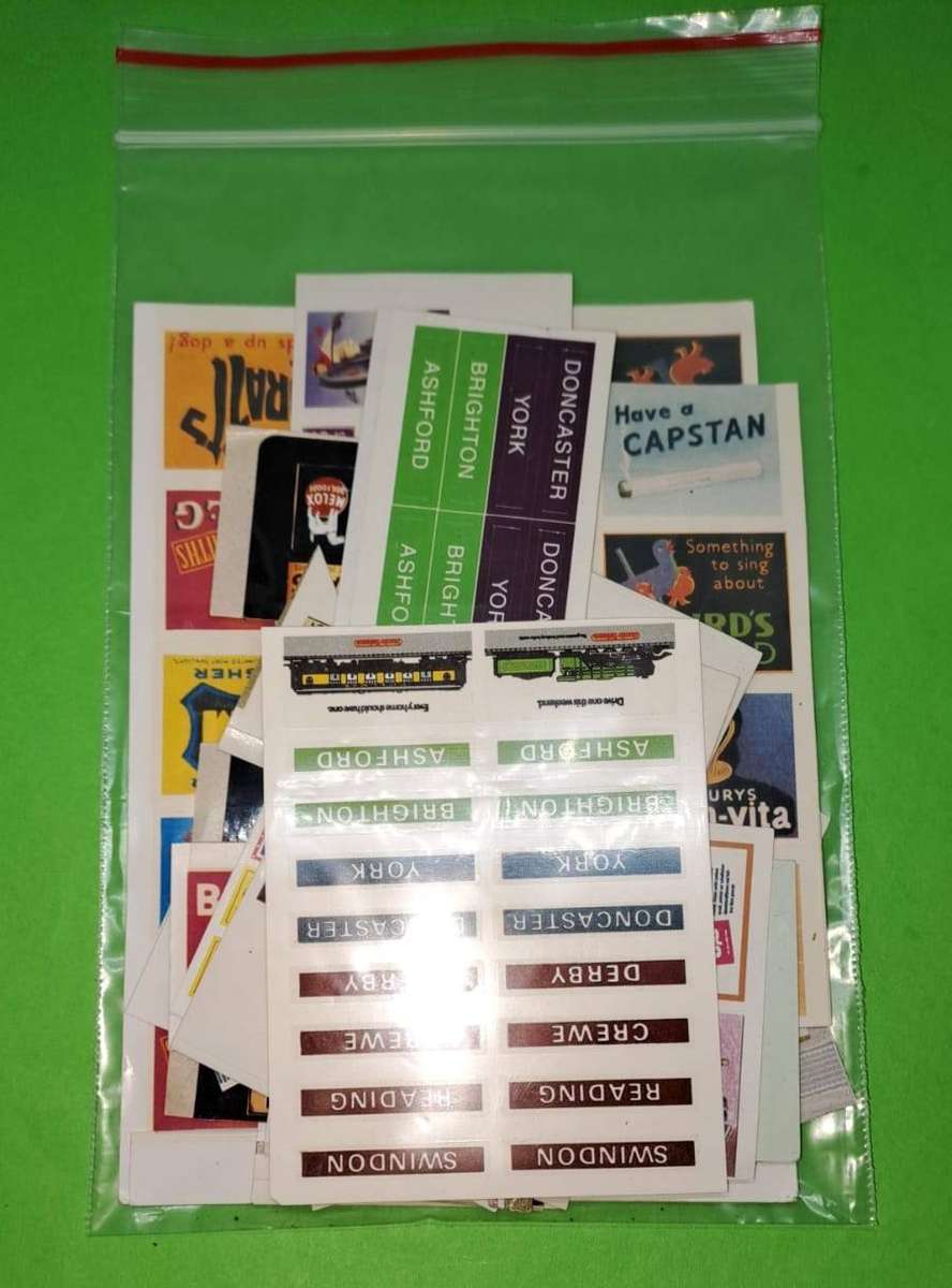 Model Trains HO 1 x Bag of original labels of kits. (See pictures)