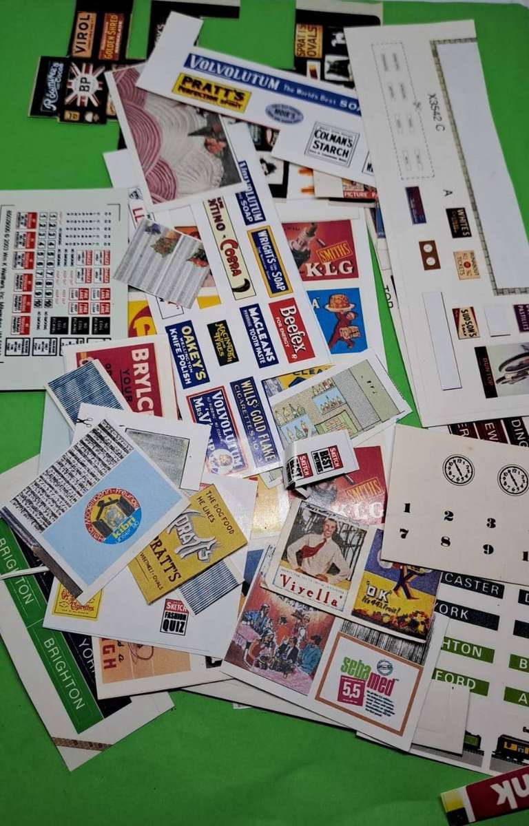 Model Trains HO 1 x Bag of original labels of kits. (See pictures)