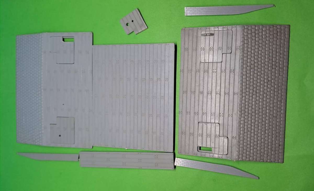 Model Trains HO 1 x Platform (As is). See pictures.