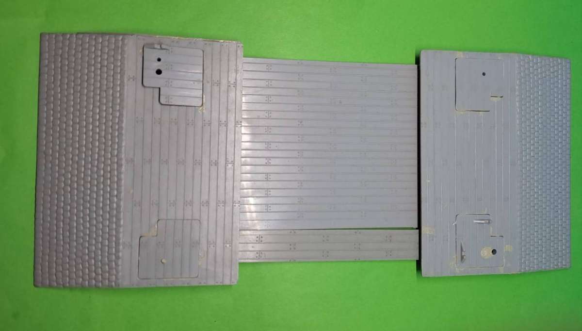 Model Trains HO 1 x Platform (As is). See pictures.