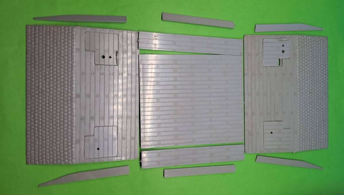 Model Trains HO 1 x Platform (Full set). See pictures.