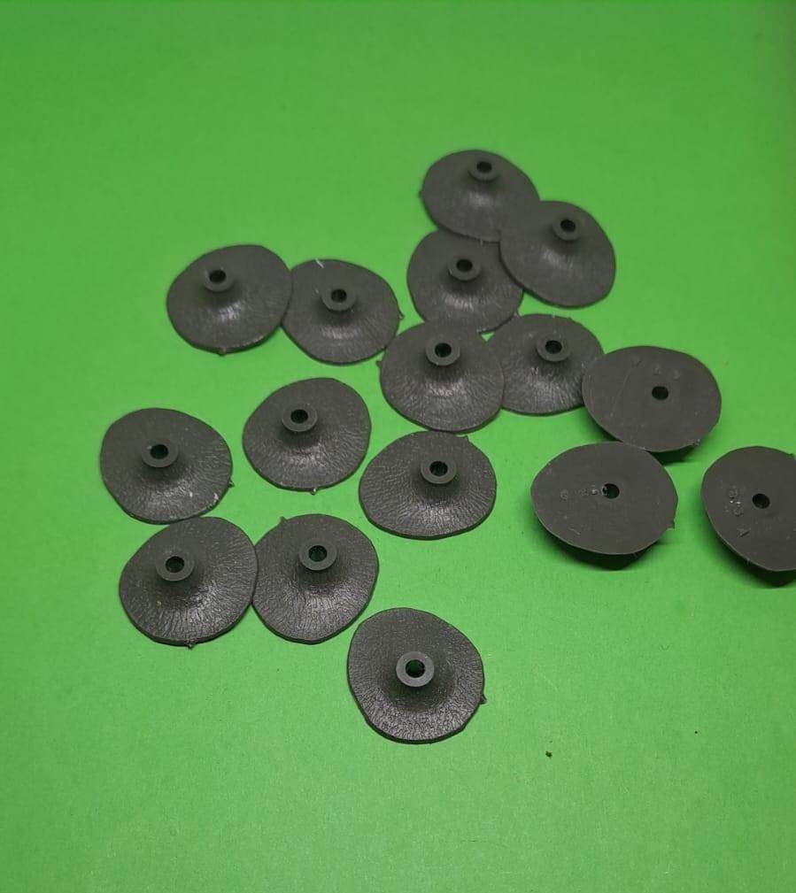 Model Trains HO 1 x Bag of tree stands. Big (x16)