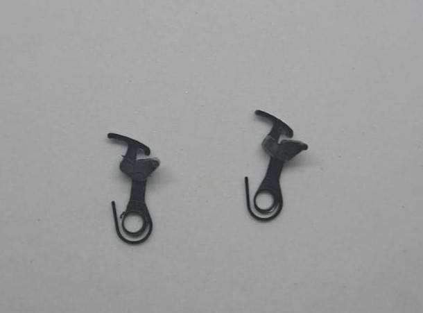 Model Trains HO 1 x Set of 2 Horn Hook Couplers.