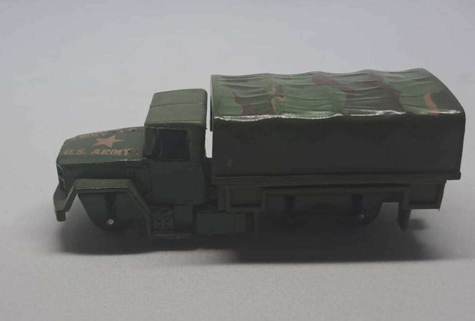 Model Trains HO/OO 1 x Hot Wheels Army Truck for scrap yard. - Mattel 1983. (no wheels).