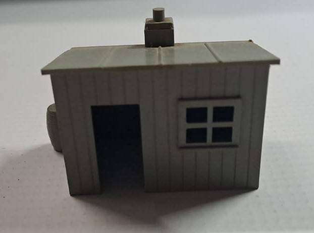 Model Trains HO 1 x Small track side building.