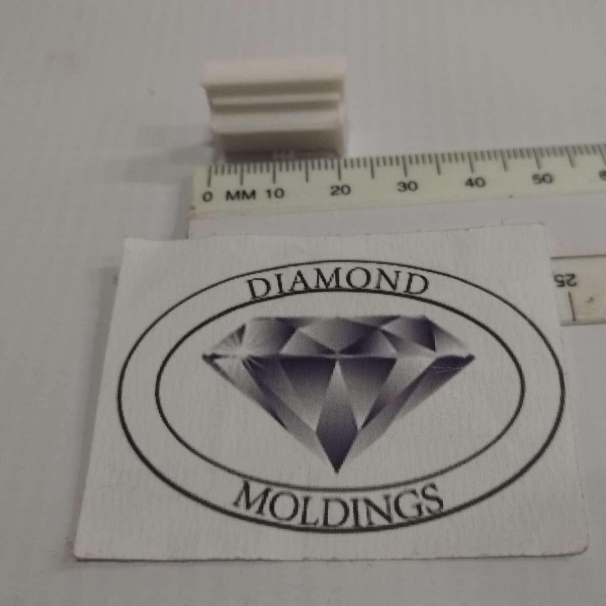 Model Trains HO-Scale - 1 x Piano Upright - 21mm x 7mm x 15mm