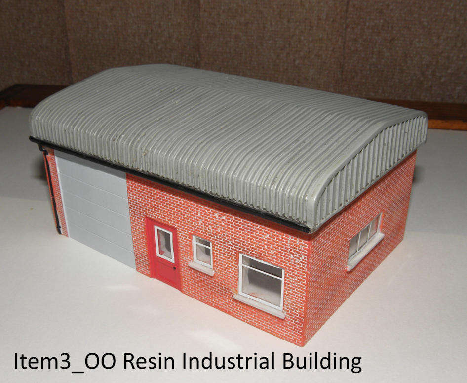 Model Trains H0/OO-Scale 1 x Hornby - Modern Industrial Building, Resin