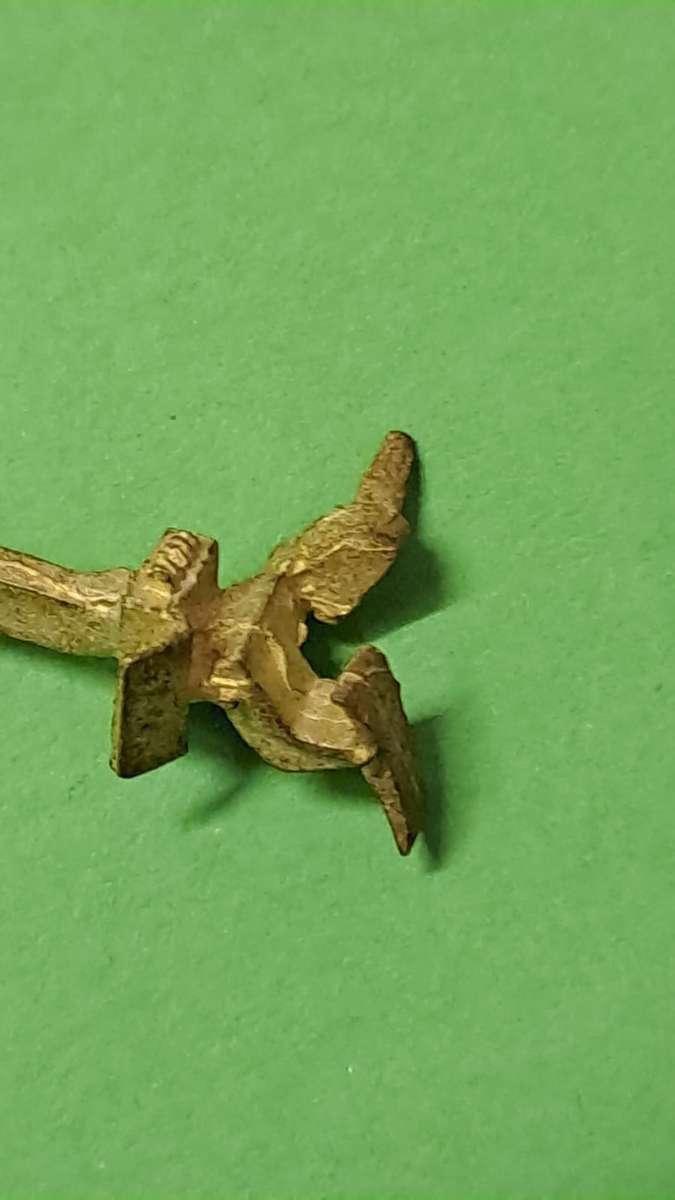 Model Trains HO 2 x Horn Hook Brass Couplers with mounting plates.