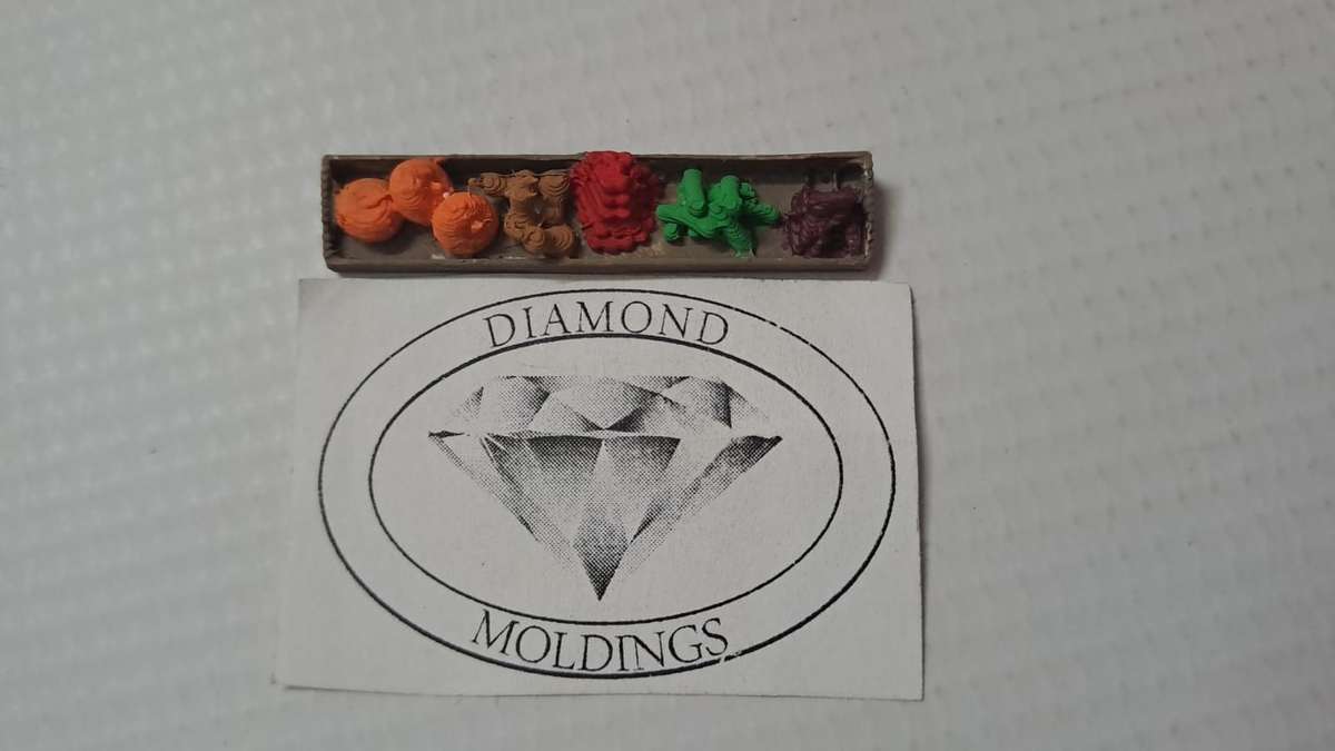 Model Trains HO Fruit Stand 2 (x1) - 45mm x 9mm x 6mm