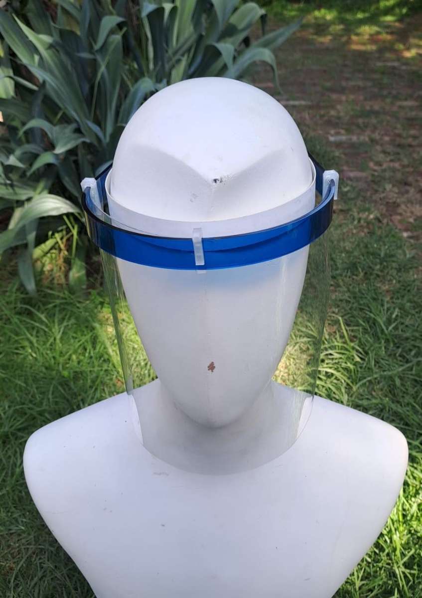 Face shield mask full face.